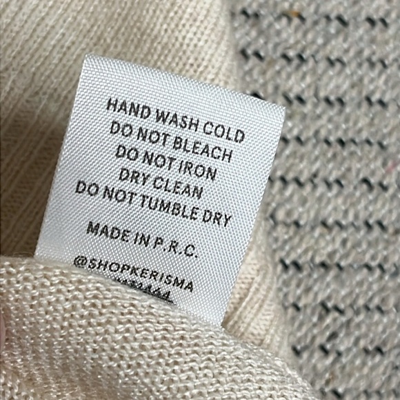 Kerisma Elegant Cream Mercerized wool blend lightweight high low sweater, M/L - Picture 10 of 17